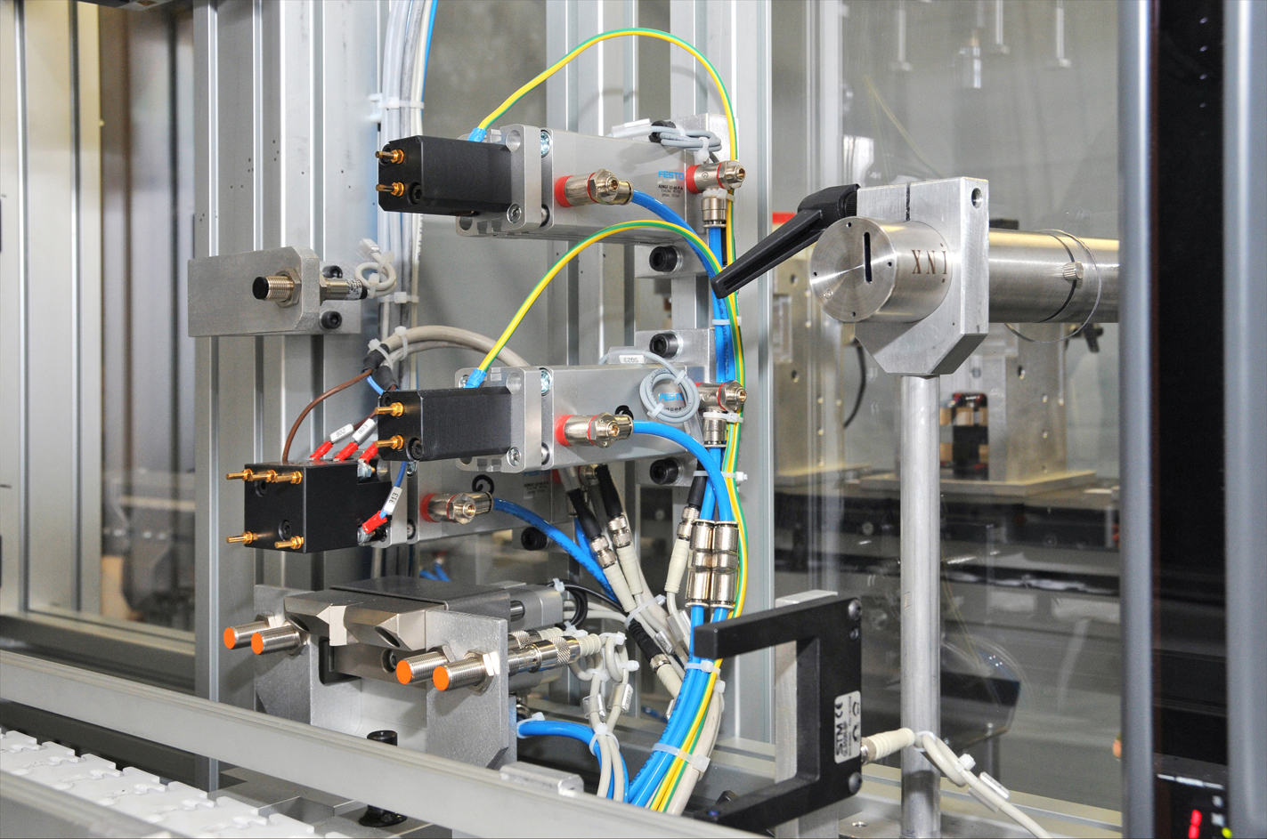 Linea di assemblaggio e taratura per macina caffè 5