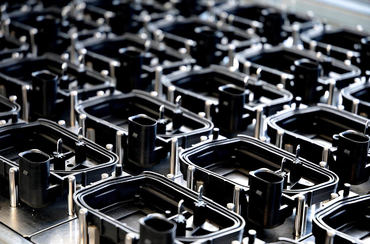 Macchina a tavola rotante a 8 stazioni per collaudo cover