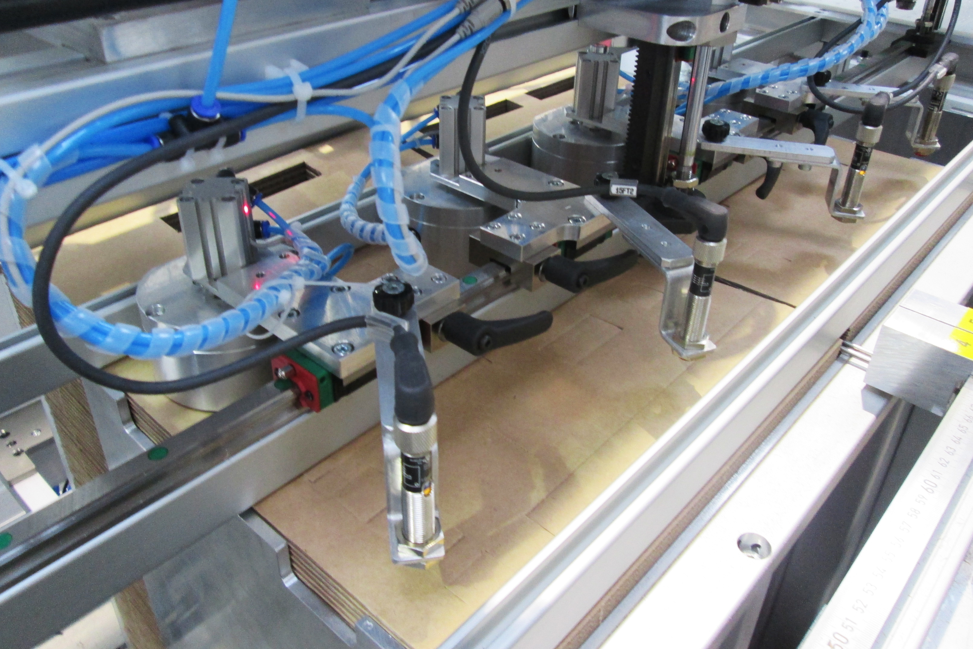 Hair color chart - assembling machine